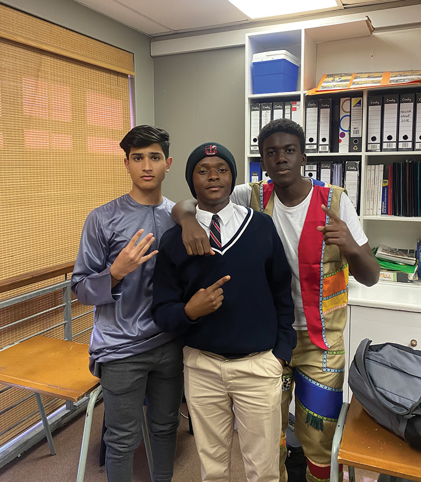 Grade 9: Group photo on Heritage Day.
